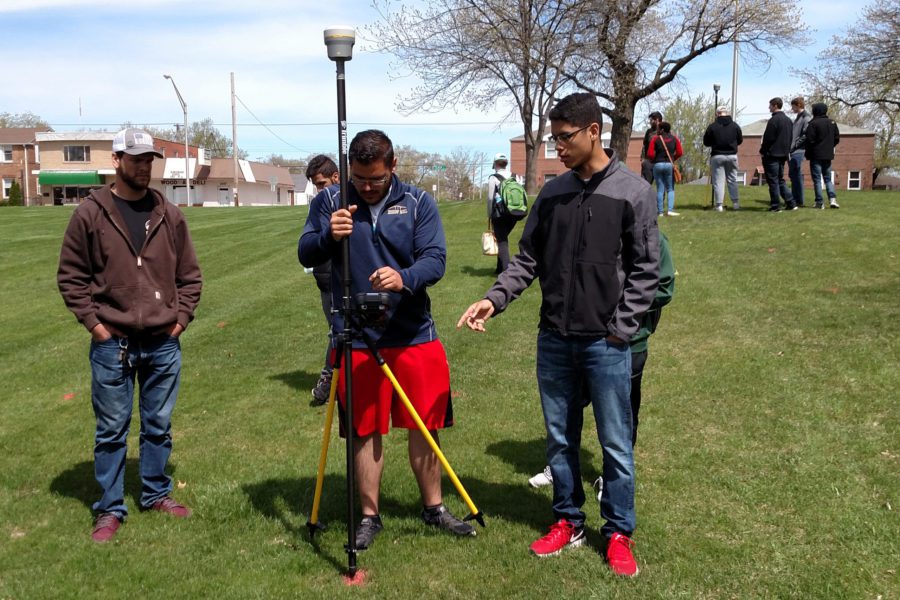 Feature 3 - Students take readings from GIS system